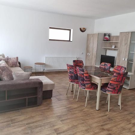Casa De Oaspeti Minerva Déva Kültér fotó