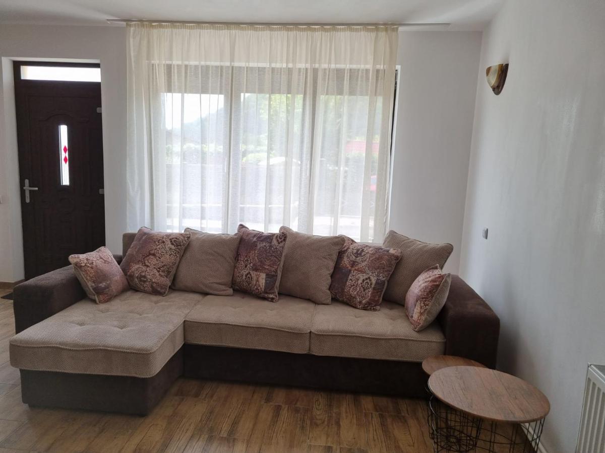 Casa De Oaspeti Minerva Déva Kültér fotó