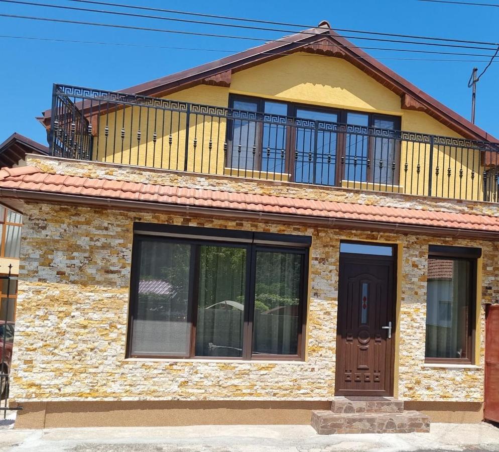 Casa De Oaspeti Minerva Déva Kültér fotó